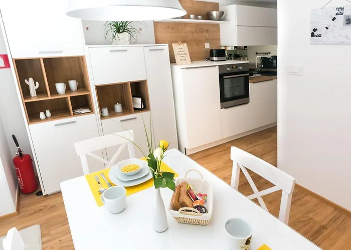 Apartment Alma - To Travel Is To Live Celje