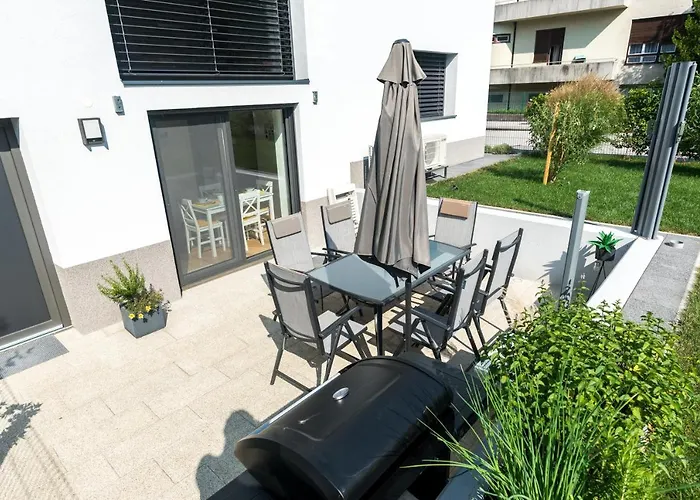 Alma - To Travel Is To Live Apartment Celje