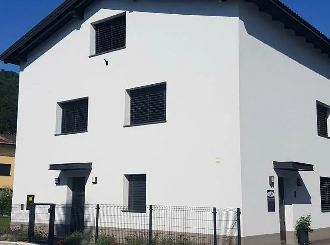 Alma - To Travel Is To Live Celje